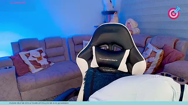 Niico Cruz online show from December 18, 10:50 pm