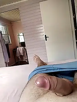 danielsafado222 online show from December 17, 2:02 pm