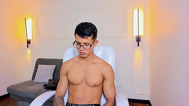 Paradise boy s online show from November 22, 5:01 pm