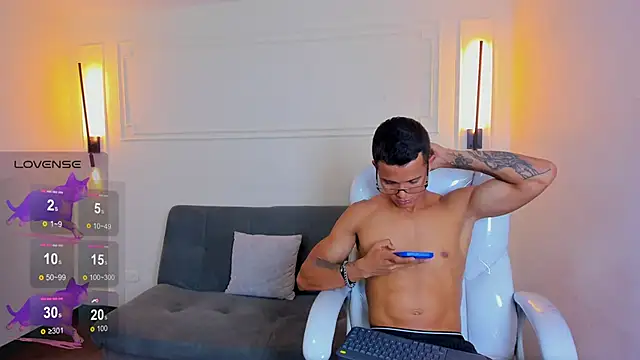 Paradise boy s online show from February 10, 6:12 pm