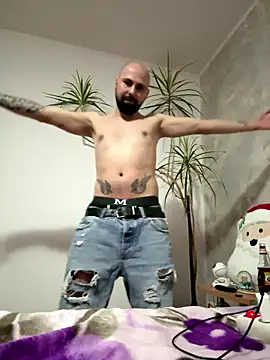 derek1494 online show from January 9, 9:20 pm