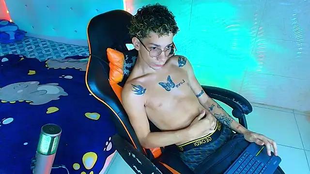 mateodeamjo online show from November 25, 8:05 am