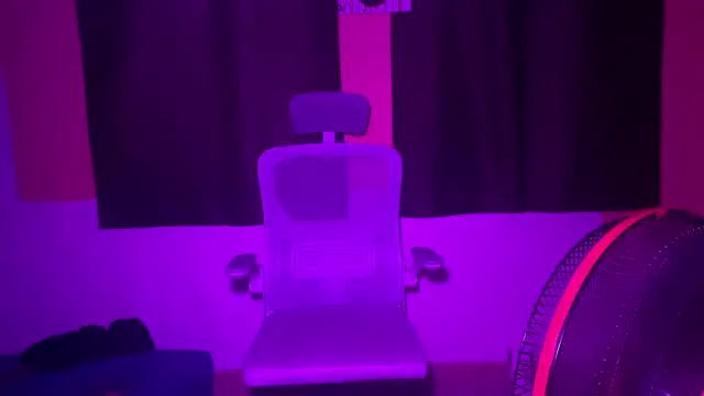 sissy3jenna online show from November 12, 5:40 pm