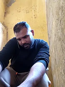 ListedLoin online show from April 5, 12:56 pm