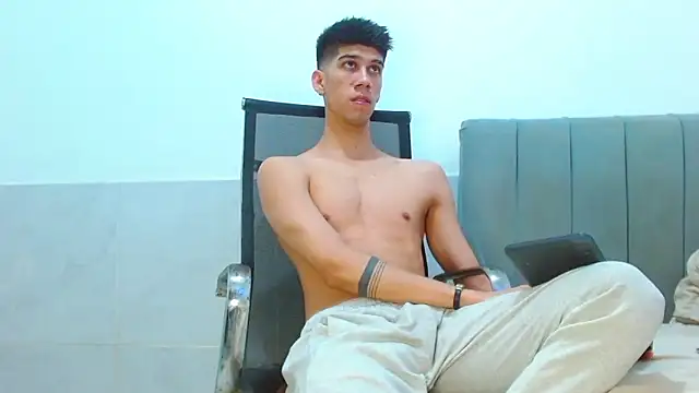jhony-sex online show from June 23, 7:02 am