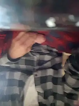 dougyhung2231 online show from April 1, 5:43 pm