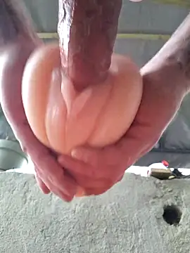 RomWoolf online show from March 10, 4:35 pm