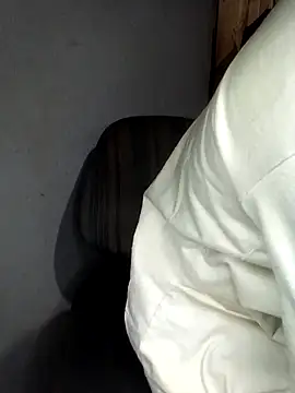 199Gif online show from February 1, 7:56 pm