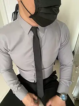 harrylouis1357 online show from March 9, 4:05 am