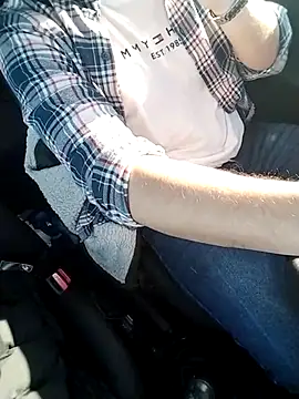 A man in public online show from January 8, 7:57 am