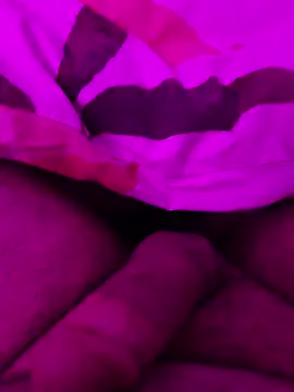 Deralboaus01 online show from May 2, 11:29 pm