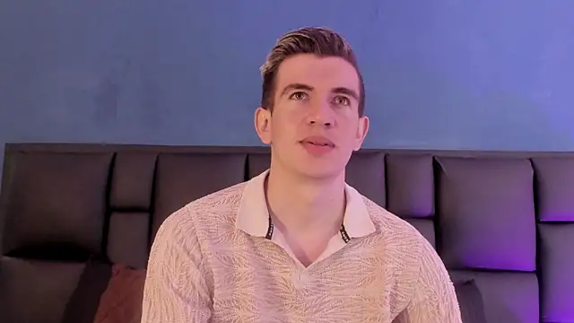 MikaelSlow online show from February 8, 4:40 am