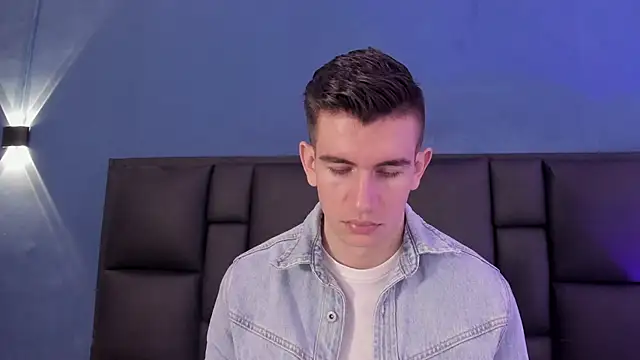 MikaelSlow online show from November 20, 4:01 am