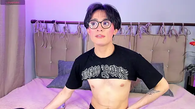cherryy boy online show from July 18, 3:02 am