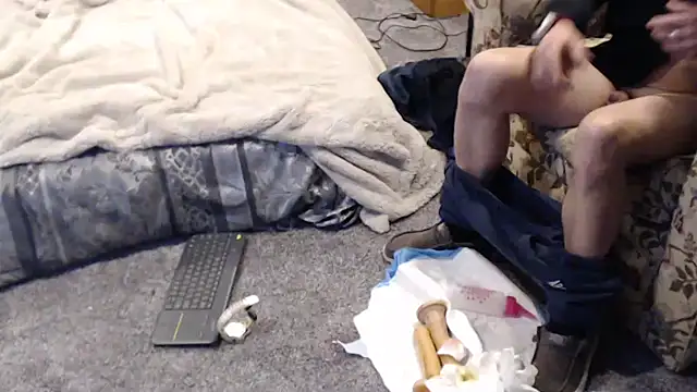 tongueispowerr6d9 online show from March 3, 7:49 am