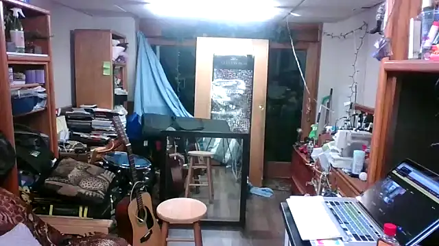 tongueispowerr6d9 online show from January 3, 1:05 am