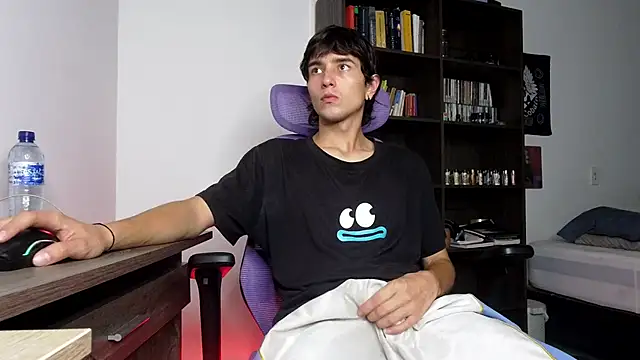 alex connorr online show from November 18, 3:10 am