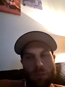 GeneralXMillyX online show from December 30, 6:09 am