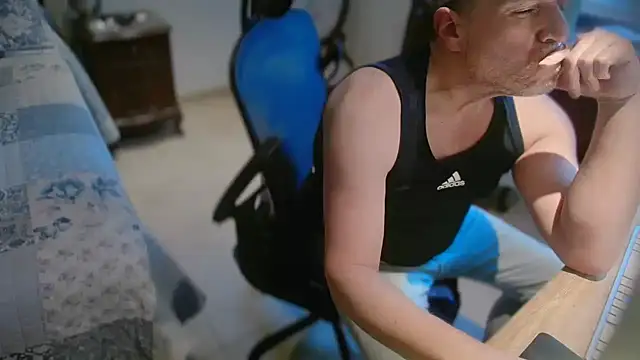 slzypvtpig online show from March 26, 12:37 am