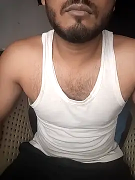 Snapshot of wildboy_simon chatting on March 4, 5:56 pm wildboy simon online show from March 4, 5:56 pm