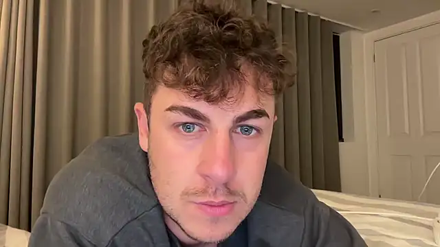 MyStrangeAddiction online show from September 14, 8:44 pm