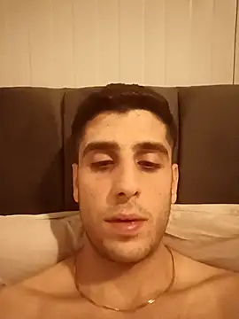 arenn1997 online show from February 23, 11:39 pm