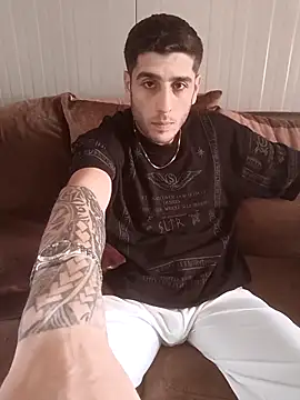 arenn1997 online show from March 1, 12:16 pm