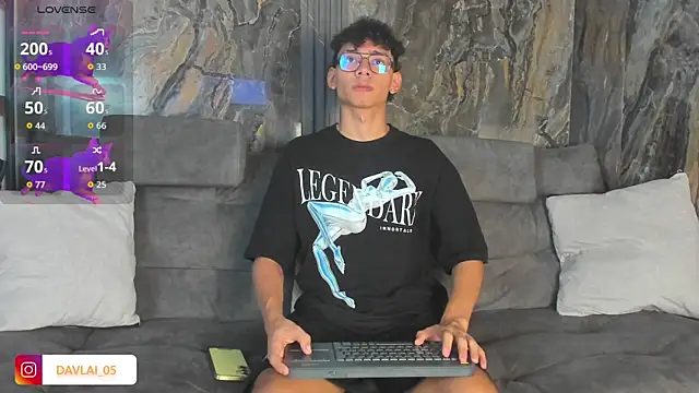 Daviid laidd online show from December 22, 7:33 pm