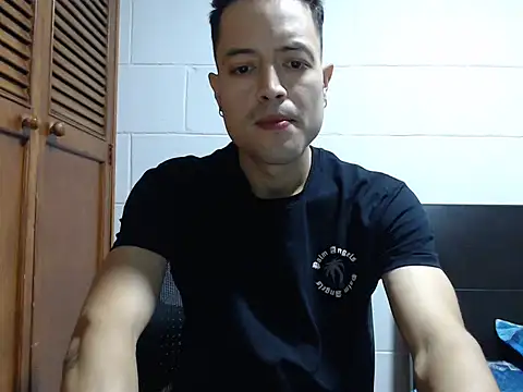 dimitriquiet05 online show from February 13, 7:25 am