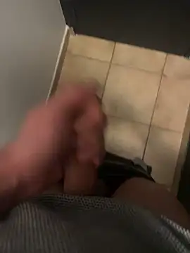 Snapshot of dimitriei chatting on December 21, 9:25 pm dimitriei online show from December 21, 9:25 pm