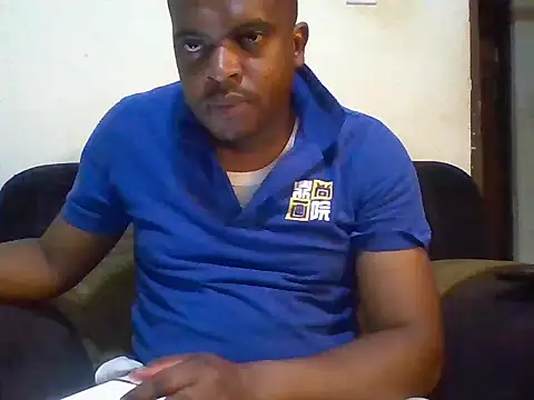 Snapshot of lui_cuuty chatting on September 20, 2:17 pm lui cuuty online show from September 20, 2:17 pm