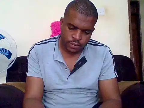 Snapshot of lui_cuuty chatting on September 16, 6:25 am lui cuuty online show from September 16, 6:25 am