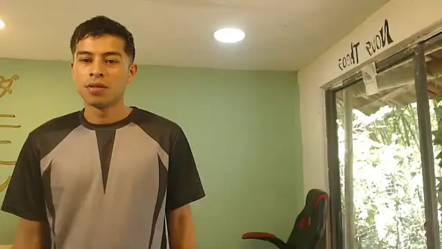 danielitopapuu online show from July 24, 4:03 pm