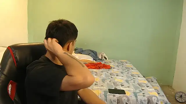 danielitopapuu online show from June 25, 2:22 pm