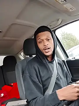 rayyymack online show from April 18, 6:31 pm