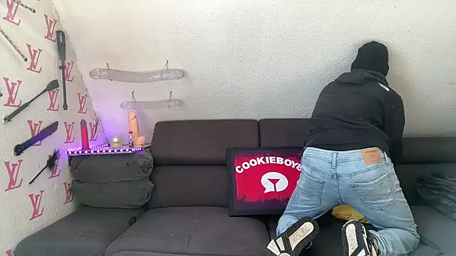 Cookieboy88 online show from April 4, 2:03 pm