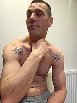 Snapshot of Aian09 chatting on March 2, 10:13 pm Aian09 online show from March 2, 10:13 pm