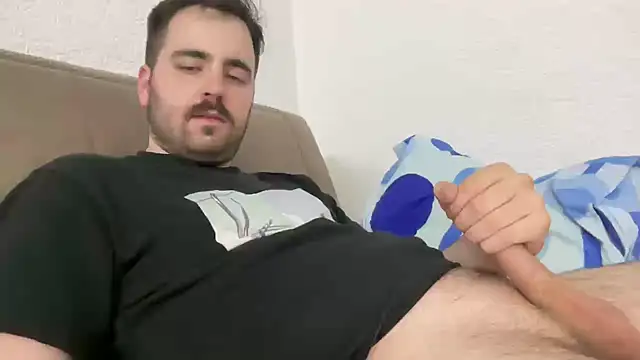 Horny00boy0 online show from June 5, 11:10 pm