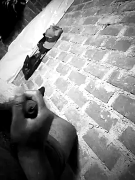 Snapshot of Dnick2 chatting on February 23, 10:09 pm Dnick2 online show from February 23, 10:09 pm