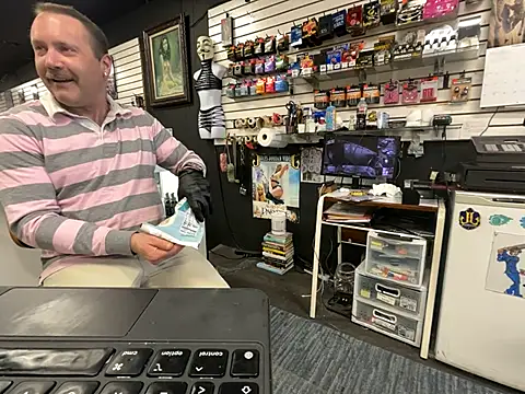 RawRyder8 online show from February 4, 9:10 pm