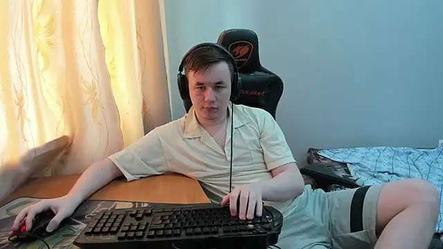 iliaskrislove online show from May 9, 9:54 am