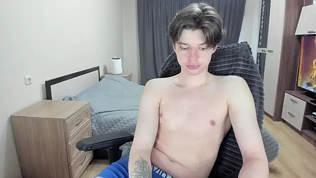 Liam sexy1 online show from March 31, 3:14 pm