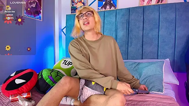 Samuel Matthew online show from October 28, 5:21 am