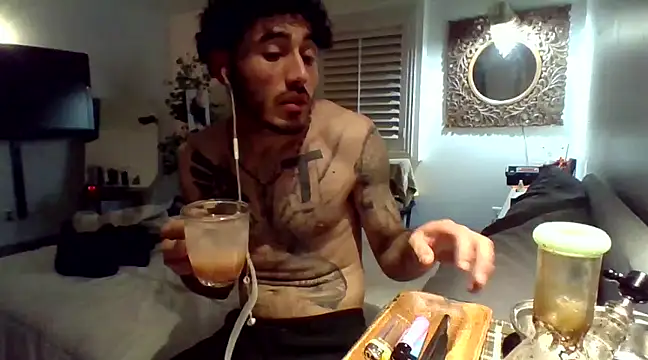 Snapshot of tengocanicas chatting on December 5, 8:22 am tengocanicas online show from December 5, 8:22 am