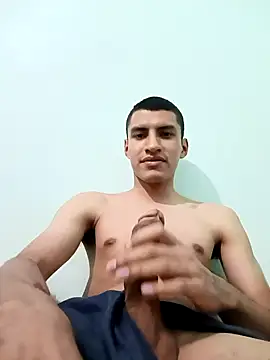 Rogersmit2 online show from February 8, 9:41 pm