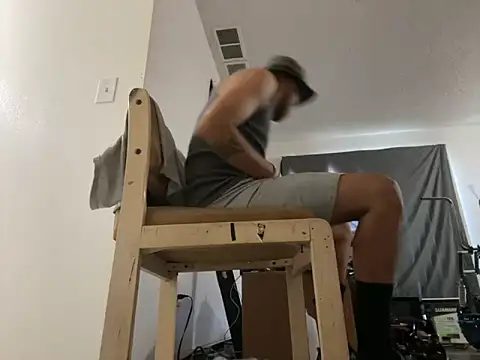 freakzmexx online show from March 8, 8:24 pm