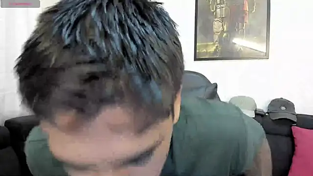 Snapshot of mad_maxxx2 chatting on October 25, 12:40 pm mad maxxx2 online show from October 25, 12:40 pm