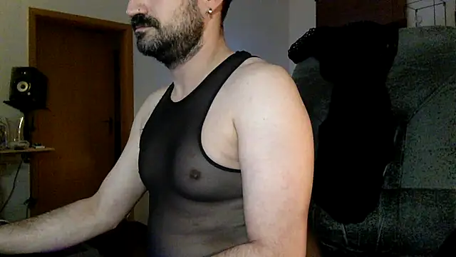 tomz0819 online show from March 23, 10:16 pm