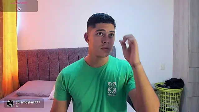 Iamdylan777 online show from January 2, 4:56 pm