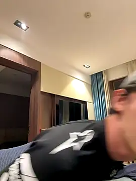 1a1a1alll online show from November 7, 5:49 pm